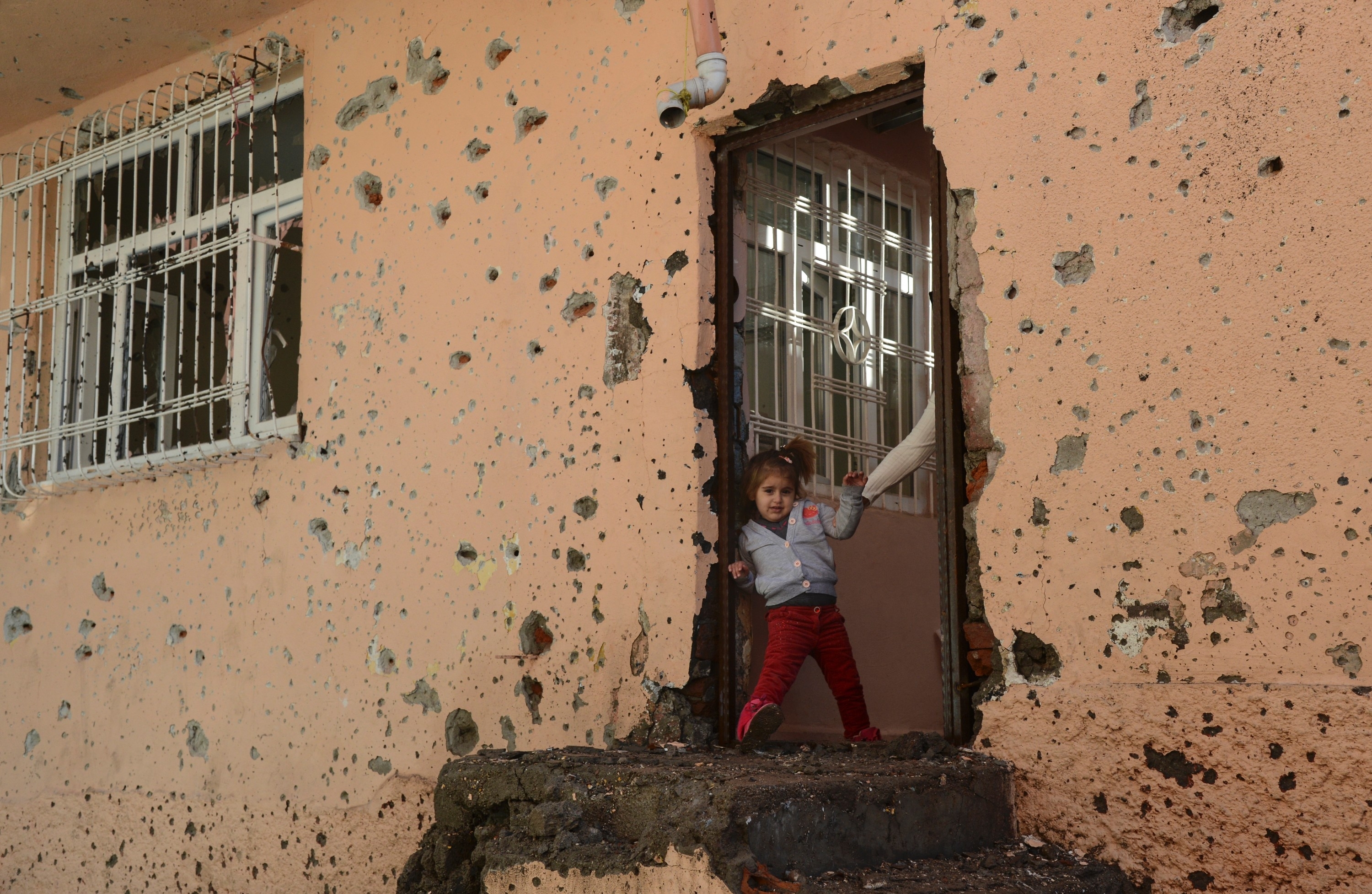 HDP Sur raporu fotoğraflarından